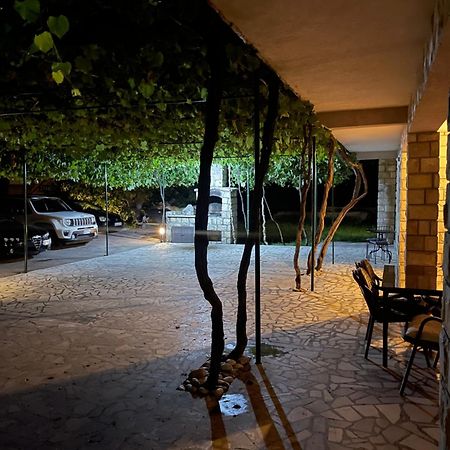 Apartmani Mendula Budva Zewnętrze zdjęcie